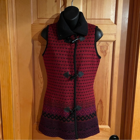 Icelandic Design Wool Blend Vest Womans XS Toggles with Snaps~Tunic Length - Picture 1 of 12